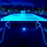 Vacanze Mare Nostrum - In Front Of The With Pool Tatil Evi *