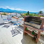 Tatil Evi Vacanze Mare Nostrum - In Front Of The With Pool