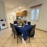 Vacanze Mare Nostrum - In Front Of The With Pool Tatil Evi Campofelice Di Roccella