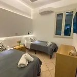 Tatil Evi Vacanze Mare Nostrum - In Front Of The With Pool *