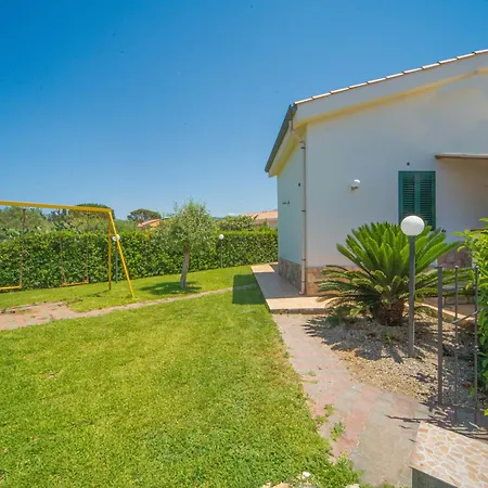 Tatil Evi Vacanze Mare Nostrum - In Front Of The With Pool Campofelice Di Roccella
