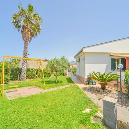 Vacanze Mare Nostrum - In Front Of The With Pool Tatil Evi Campofelice Di Roccella